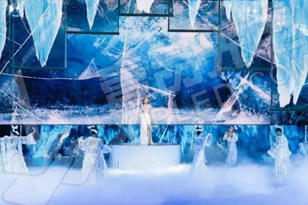五場國際級舞美，來聊「最美LED透明屏」冰屏的實操秘籍！